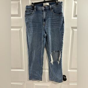 Abercrombie & Fitch Curve Love Straight Distressed Jeans  Size 32R/14